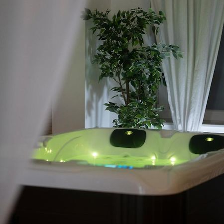 Spa Palawan Prive Avec Jacuzzi Et Sauna Liege Hotel Buitenkant foto